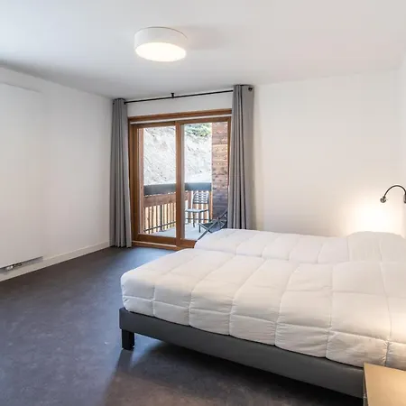 Vacanceole - Les Ecrins D'auris Aparthotel